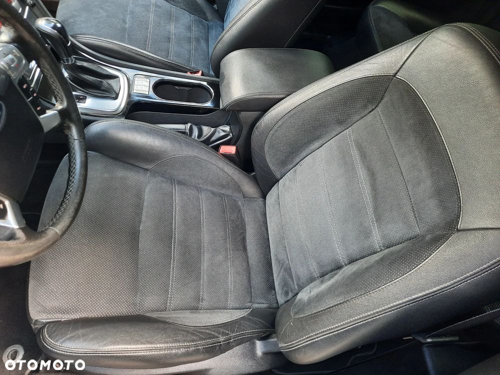 Ford Mondeo 2.0 TDCi Titanium X - 29