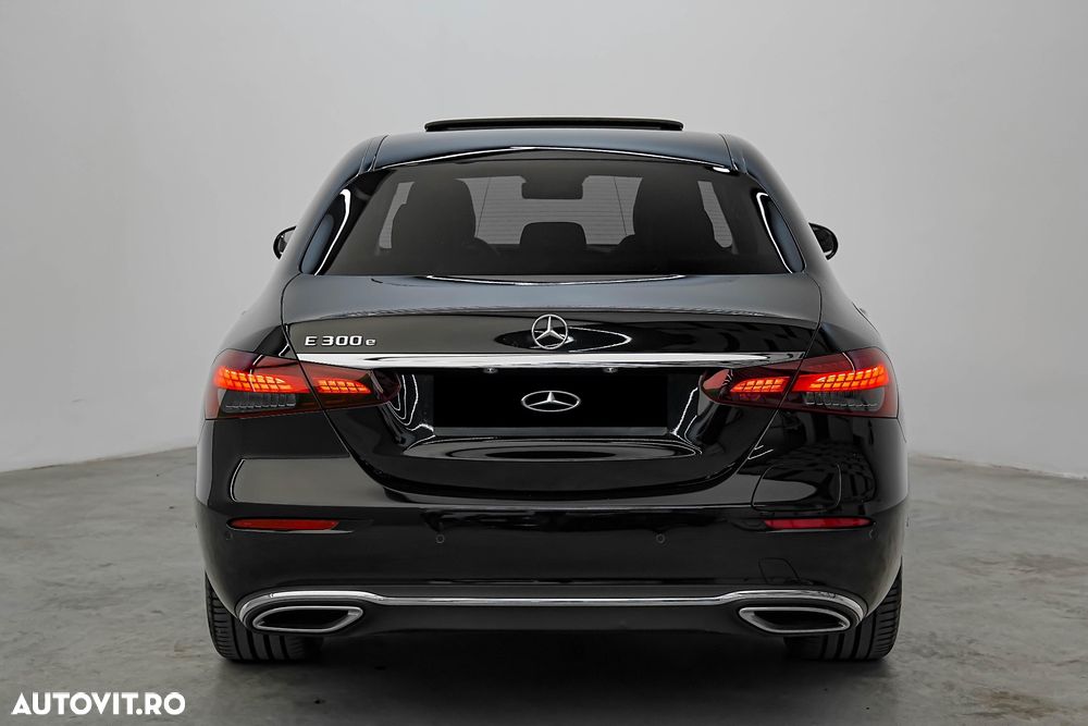 Mercedes-Benz E - 30