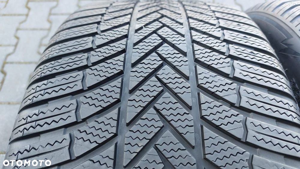 Opony Bridgestone 275 40 R19 - 3
