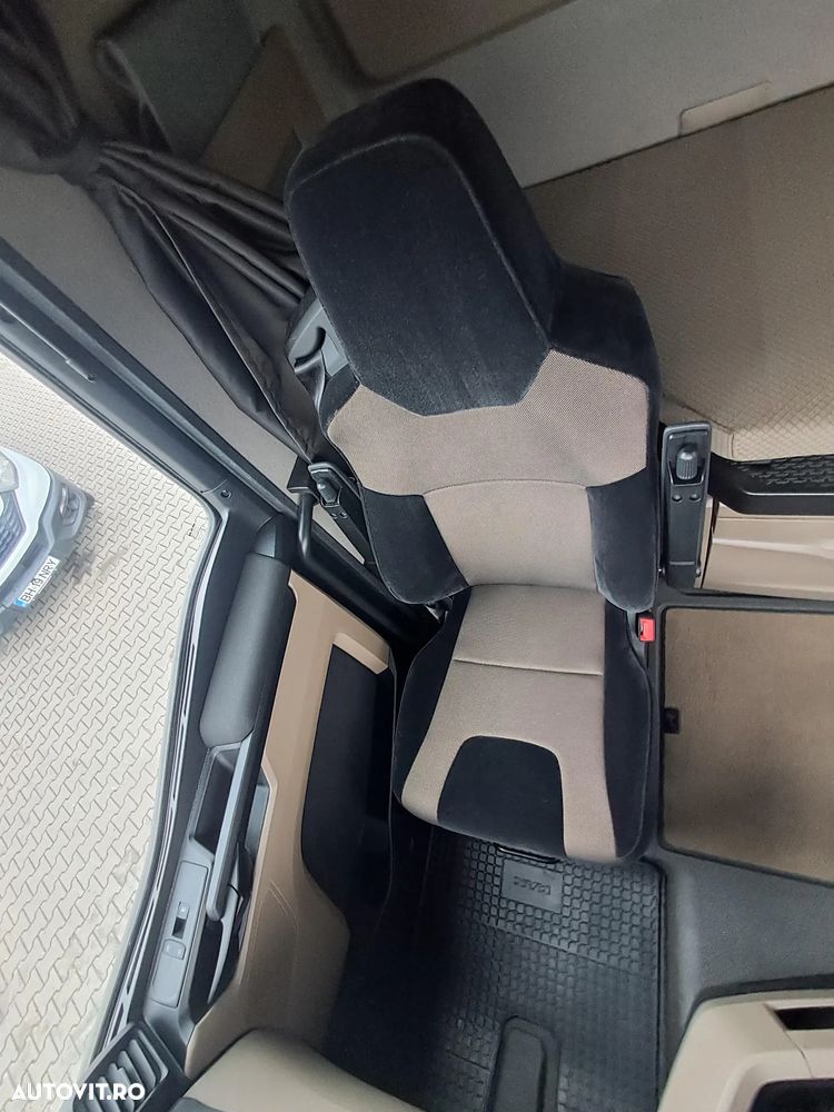 MAN TGX 18.480 XXL AUTOMAT EURO 6 MEGA - 32