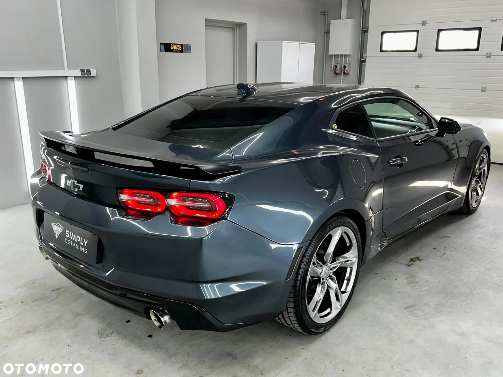 Chevrolet Camaro Coupe 6.2 V8 - 12