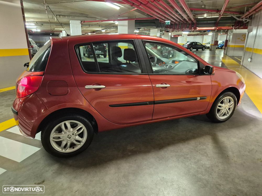 Renault Clio 1.2 16V Dynamique - 12