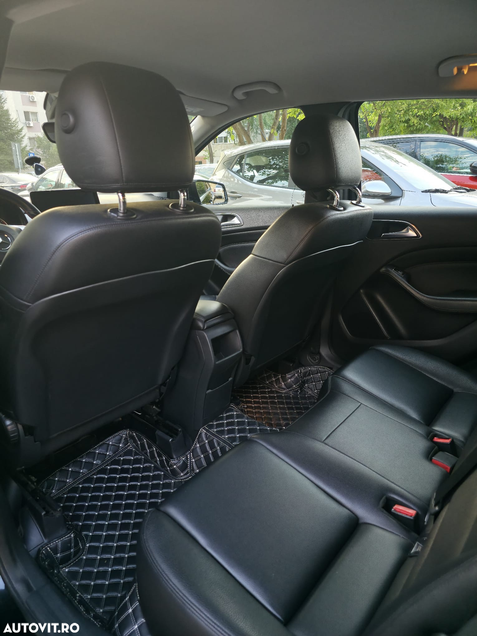 Mercedes-Benz B - 7