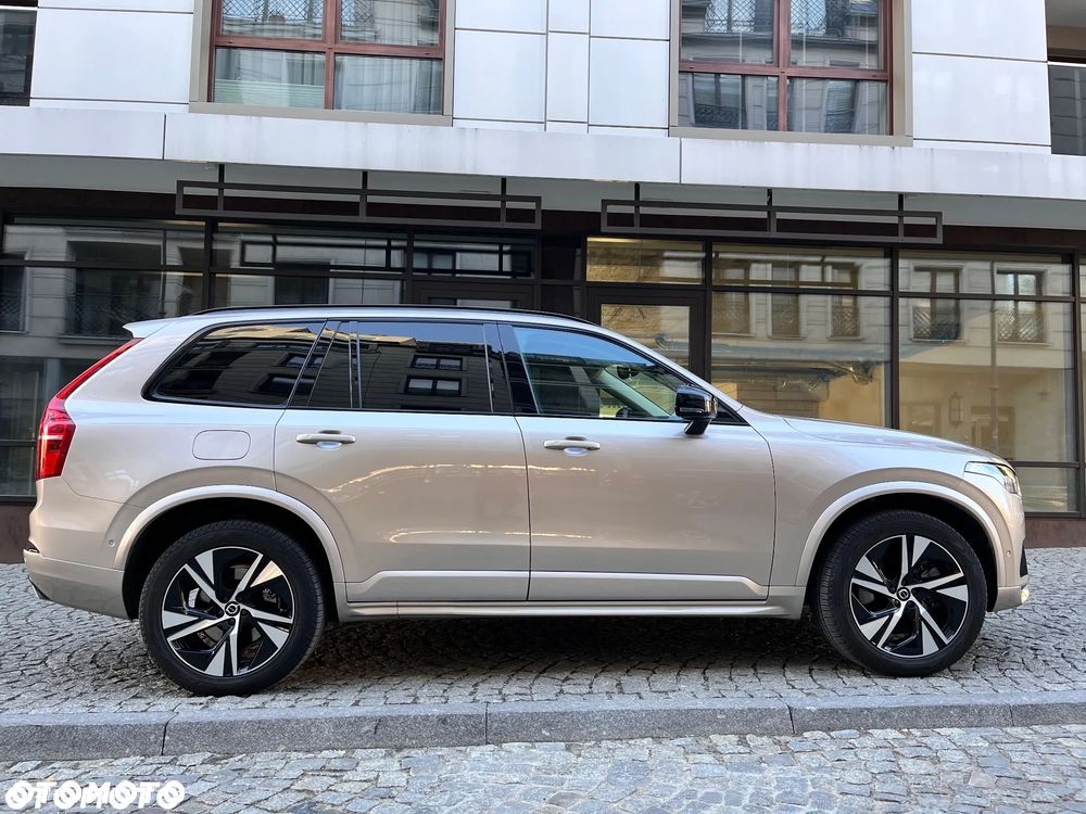 Volvo XC 90 - 7