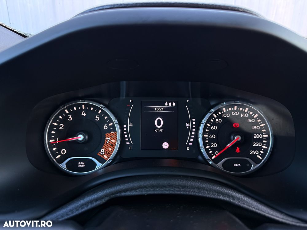 Jeep Renegade 1.0 Turbo 4x2 M6 Sport - 33