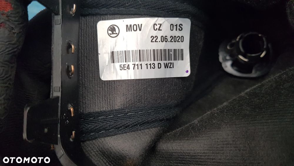 SKODA OCTAVIA IV GAŁKA ZMIANY BIEGÓW 5E4711113D - 4