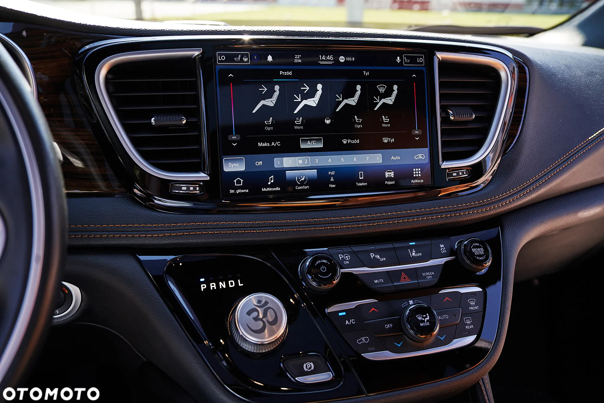 Chrysler Pacifica - 9