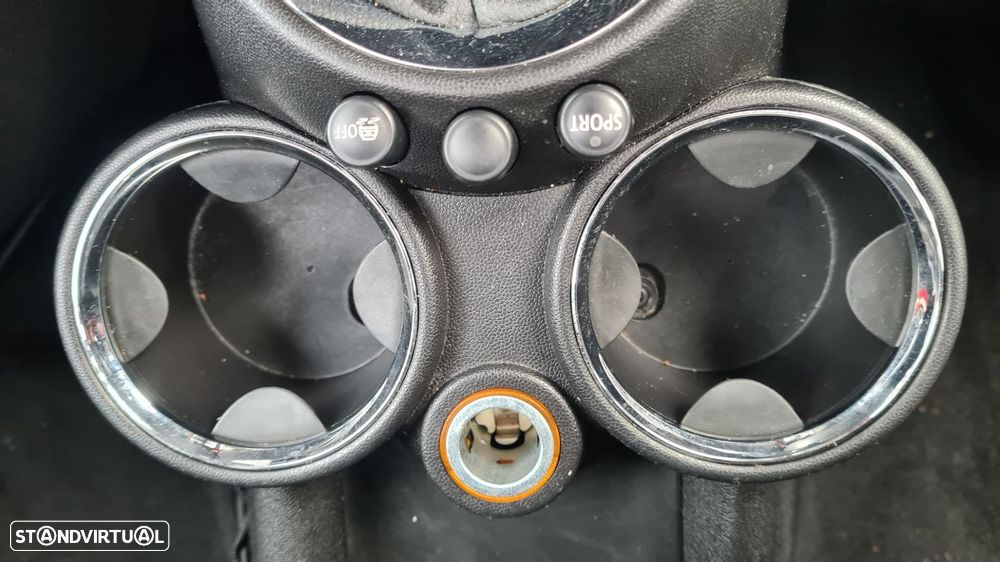 MINI Clubman John Cooper Works - 30