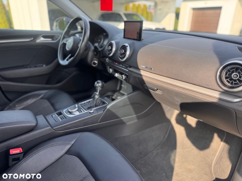 Audi A3 Sportback - 18