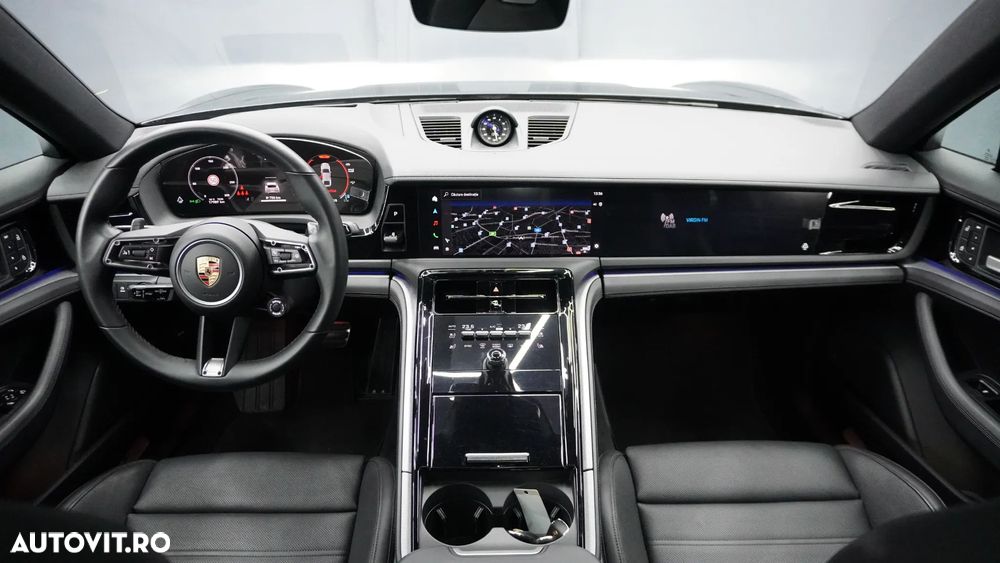 Porsche Panamera 4 - 24