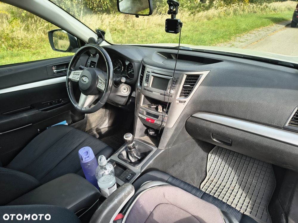 Subaru Legacy - 14