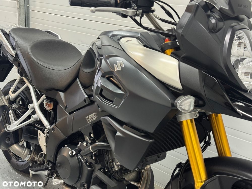 Suzuki V-STROM - 19