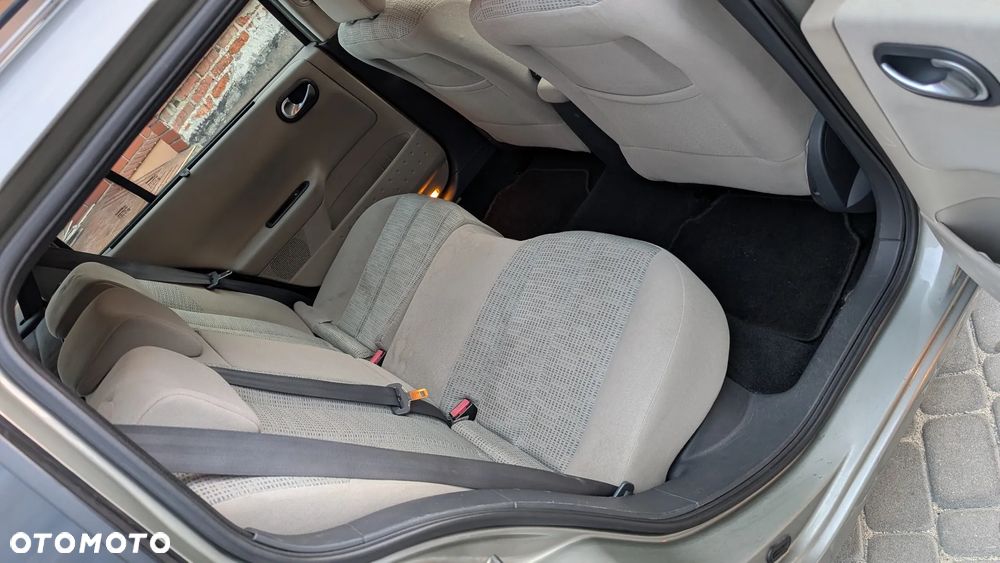 Renault Megane 1.5 dCi Confort Expression - 8