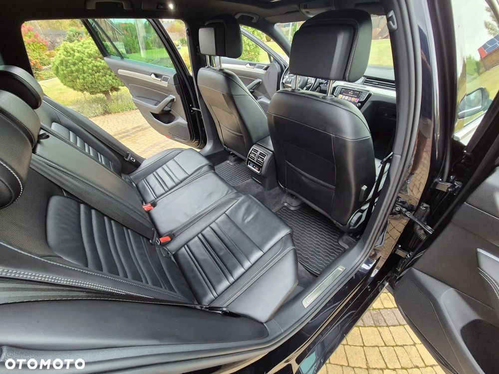 Volkswagen Passat - 28