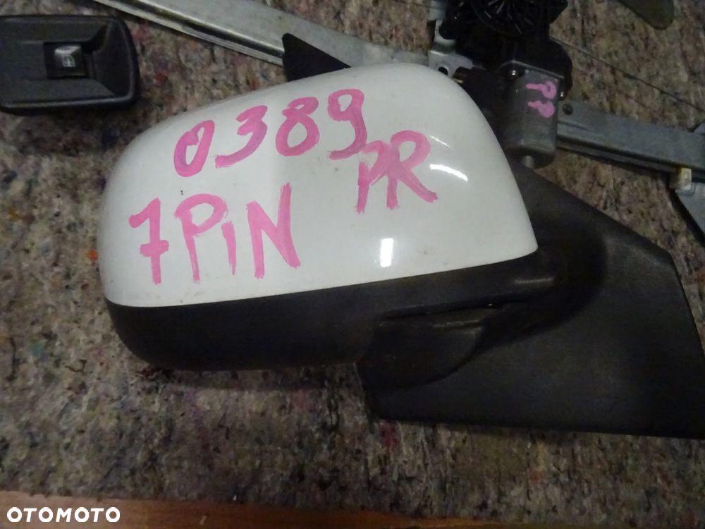 DACIA LODGY DOKKER BIALE LUSTERKO PRAWE CZARNE ORAZ  prawe  O389 7 pin  CZESCI ROZNE PYTAC - 3