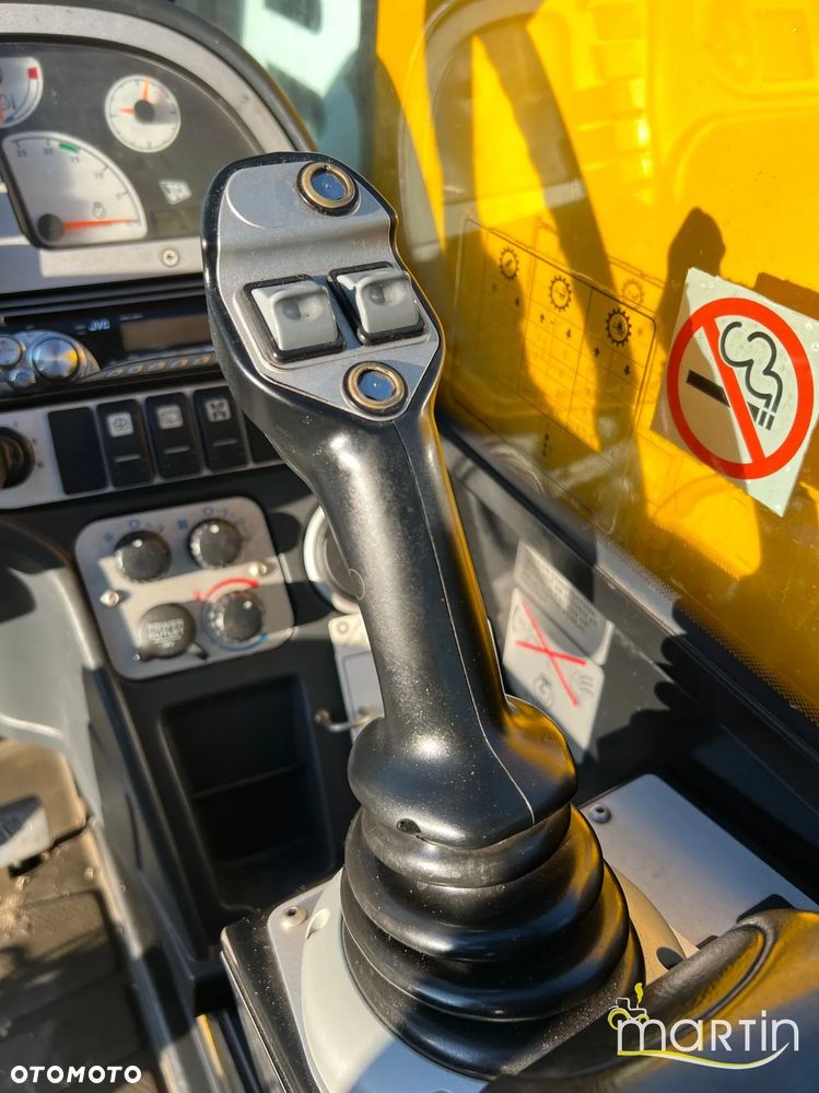 JCB 541-70 Agri Super - 12
