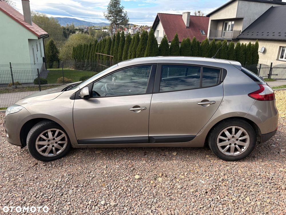 Renault Megane 2011 photo 4