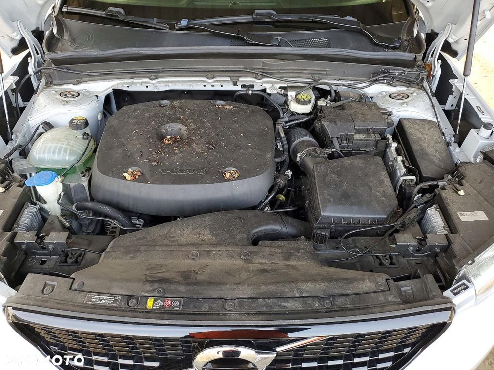 Volvo XC 40 T5 AWD Geartronic R-Design - 11