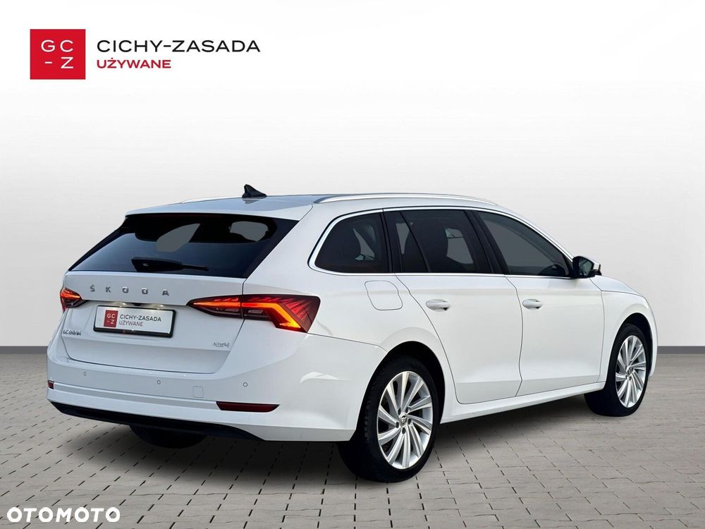 Skoda Octavia 2.0 TDI 4x4 Style DSG - 5