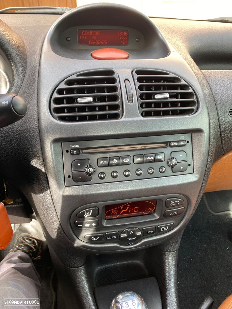 Peugeot 206 CC 1.6 Roland Garros - 11