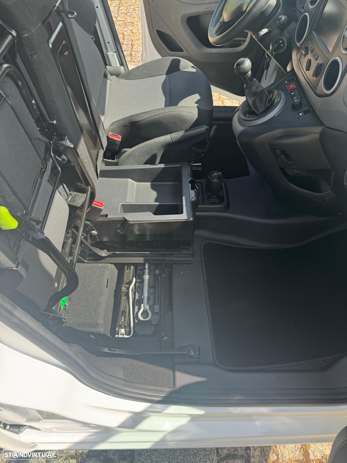 Peugeot Partner - 8