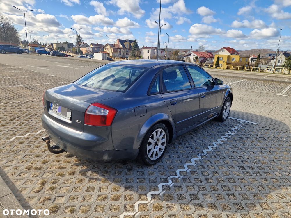 Audi A4 Avant - 4