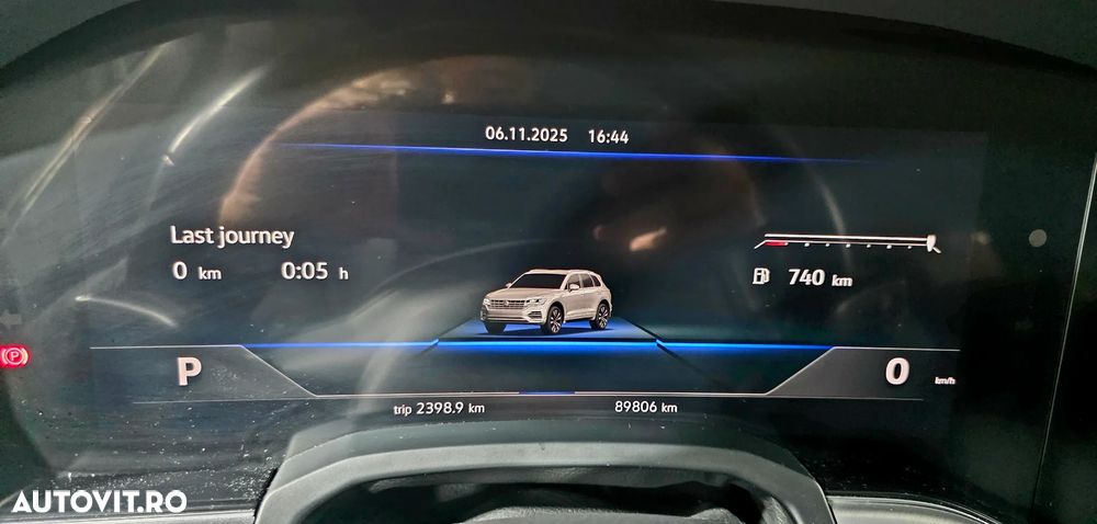 Volkswagen Touareg V6 TDI 4MOTION Elegance - 9