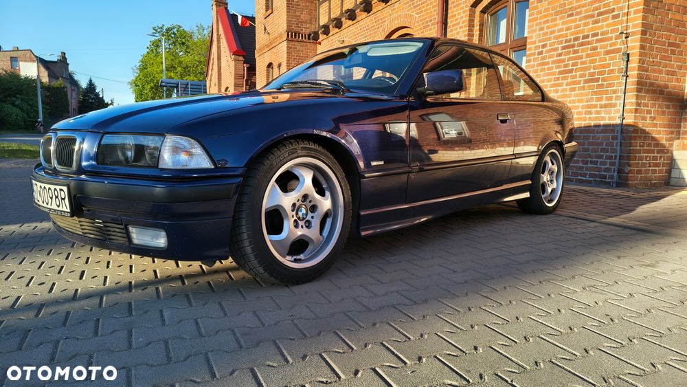 BMW Seria 3 323i - 1