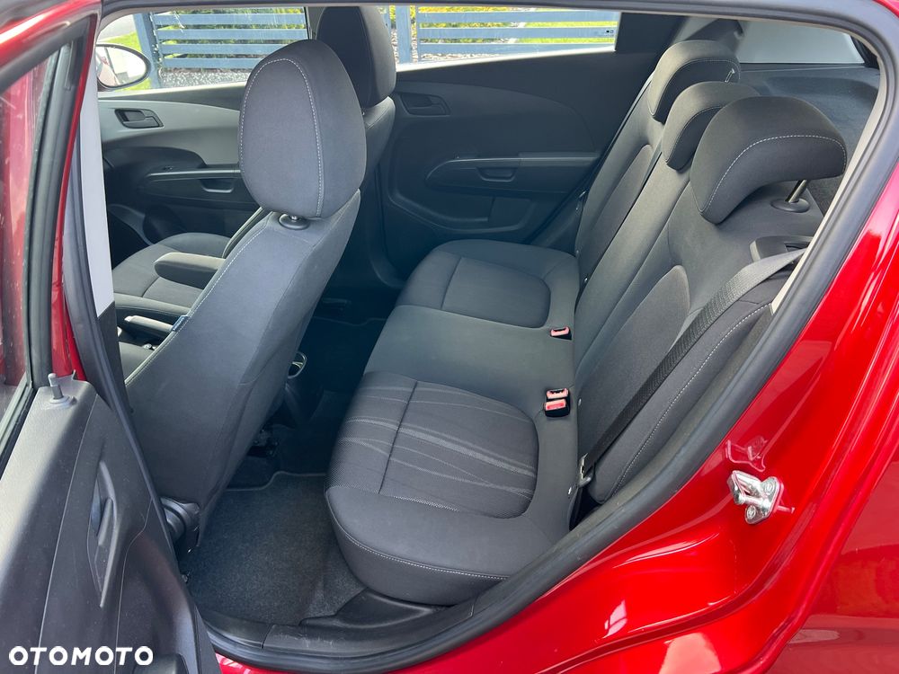 Chevrolet Aveo 1.4 16V LS - 10