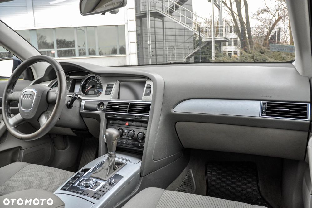 Audi A6 Avant - 10