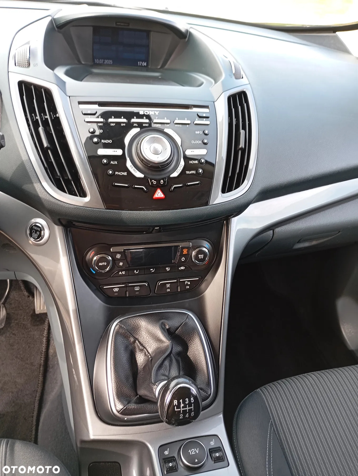 Ford Grand C-MAX 2.0 TDCi Titanium - 23