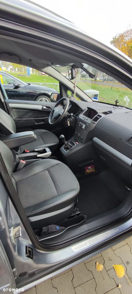 Opel Zafira 1.9 CDTI Enjoy - 15