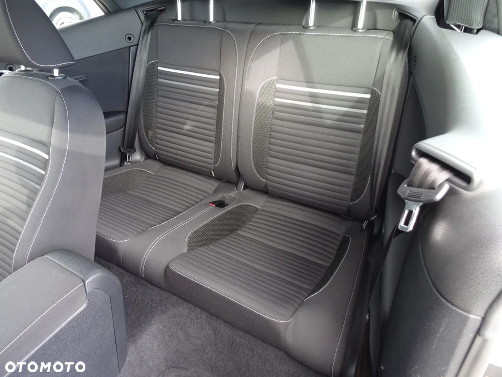 Volkswagen Golf 1.2 TSI BlueMotion Technology MATCH - 14