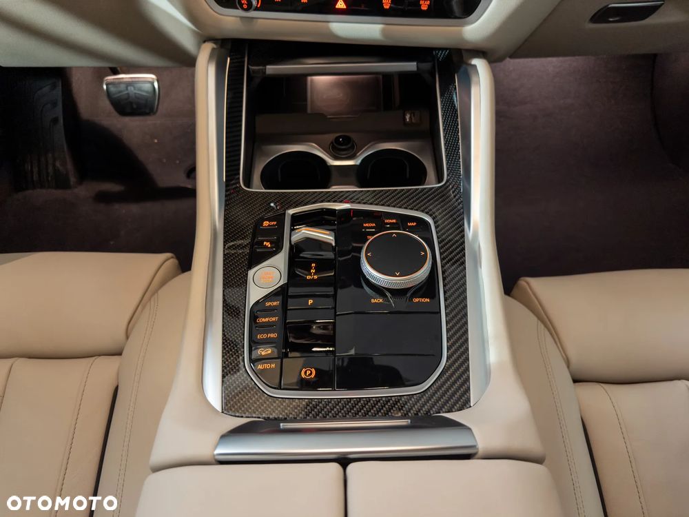 BMW X6 xDrive40d mHEV - 21