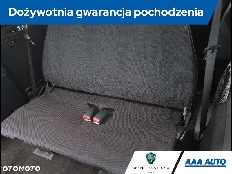 Mitsubishi Outlander - 22