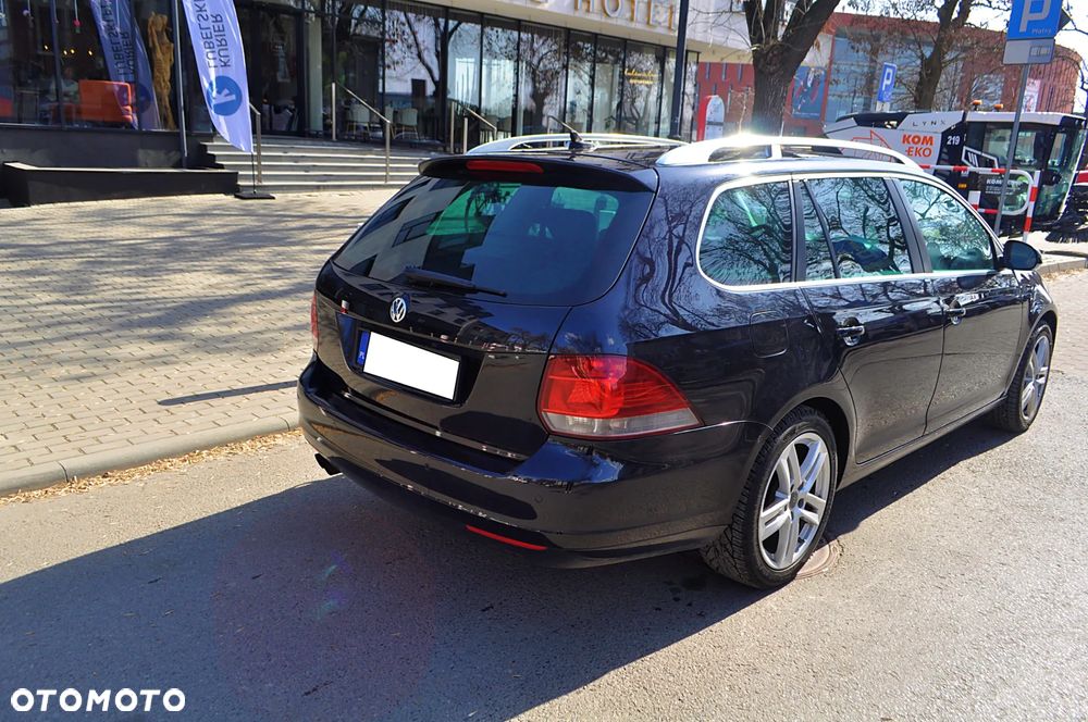 Volkswagen Golf - 3