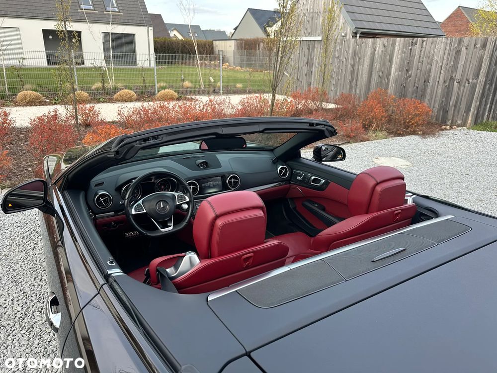 Mercedes-Benz SL - 28