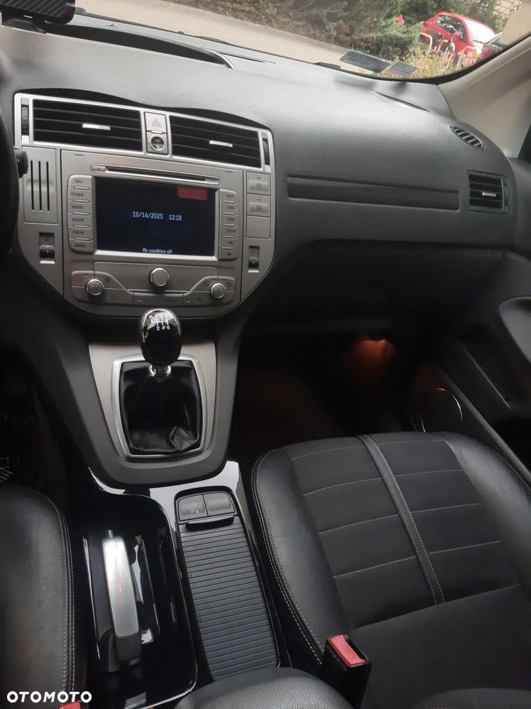 Ford Kuga 2.0 TDCi 4x4 Titanium - 10
