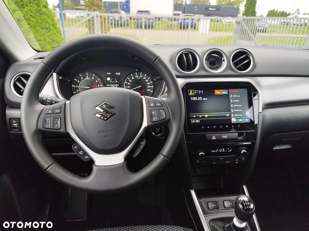 Suzuki Vitara 1.4 Boosterjet mHEV Premium Plus 2WD - 13
