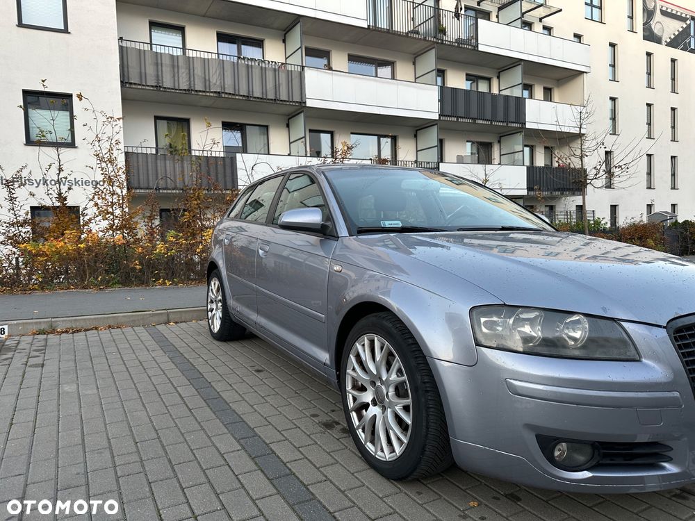 Audi A3 Sportback 1.6 FSI Attraction - 5