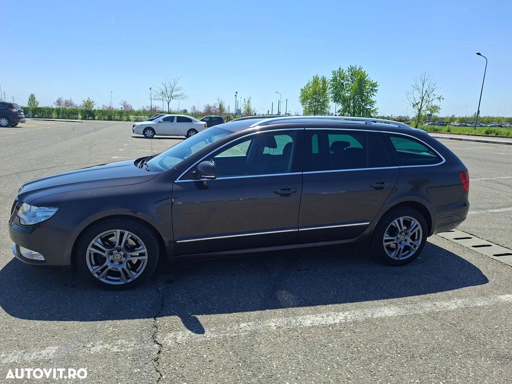 Skoda Superb 2.0 TDI DSG Comfort - 8