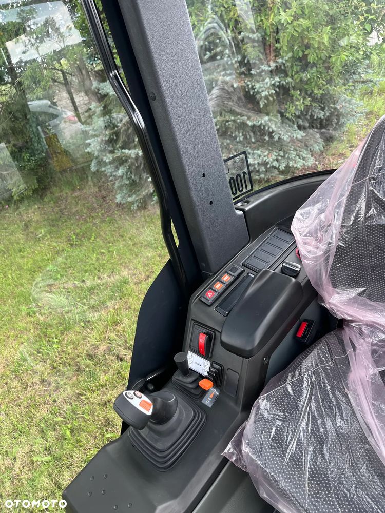 Weidemann 1390 - 9