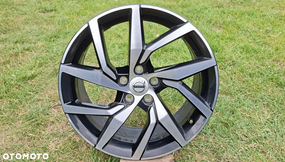 Felga Aluminiowa 18 Volvo V60 S60 5x108 ET 45 32209776 - 1
