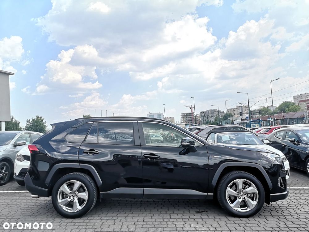 Toyota RAV4 - 7