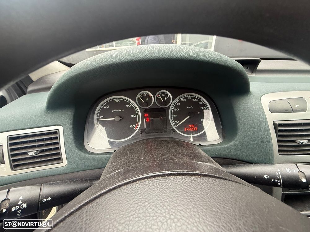 Peugeot 307 2.0 HDi 136 XSi - 8