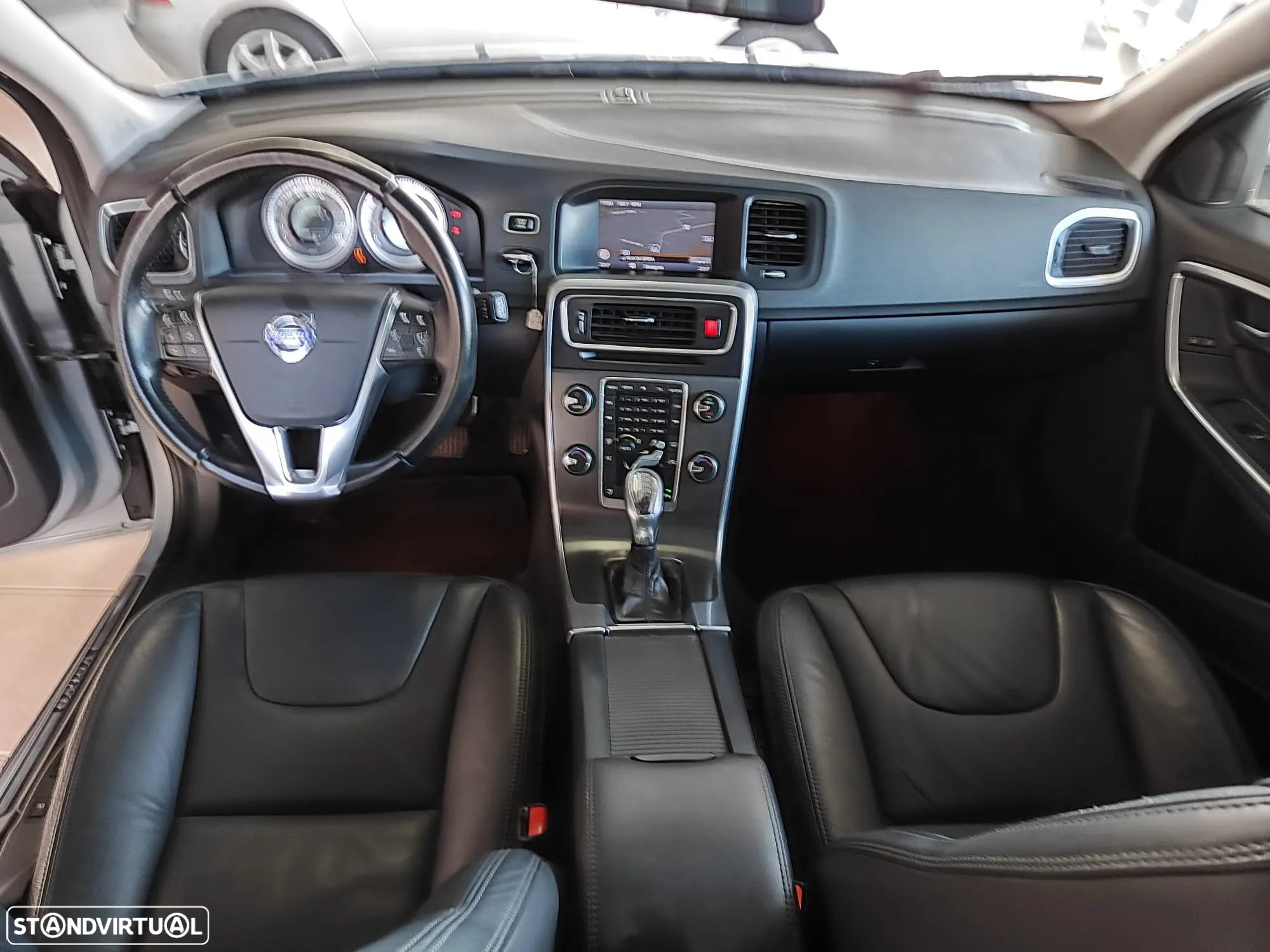 Volvo V60 D3 Geartronic Summum - 20