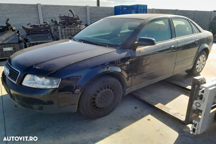 Dezmembrez Audi A4 B6 [2000 - 2005] Sedan 2.5 TDI MT quattro (180 hp) - 2