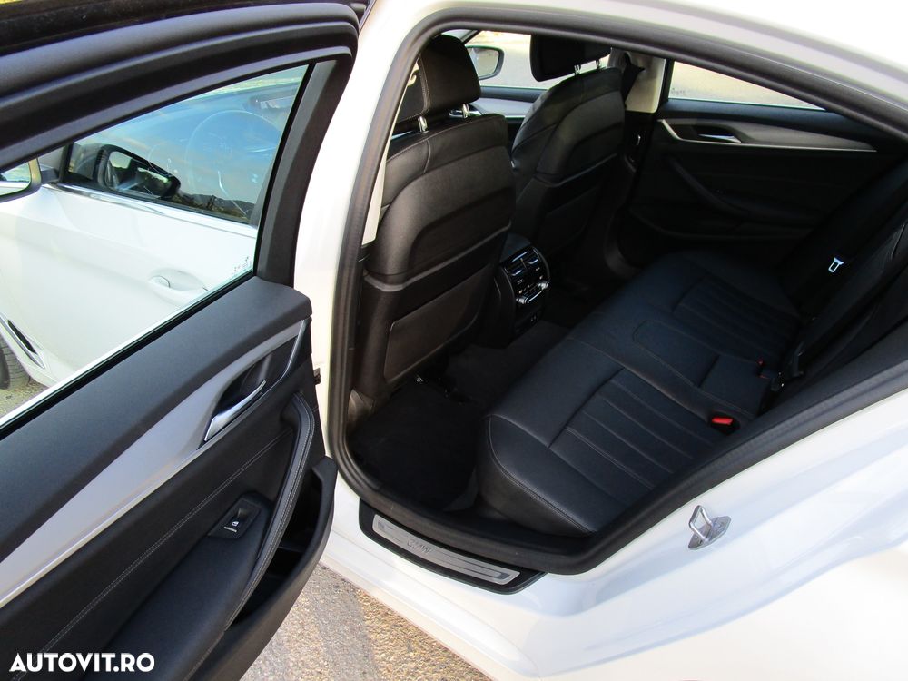 BMW Seria 5 530e xDrive AT PHEV - 20