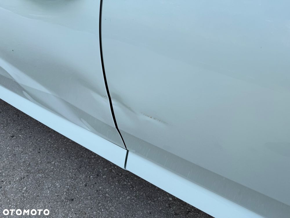 Skoda Superb Combi 2.0 TDI DSG Ambition - 12