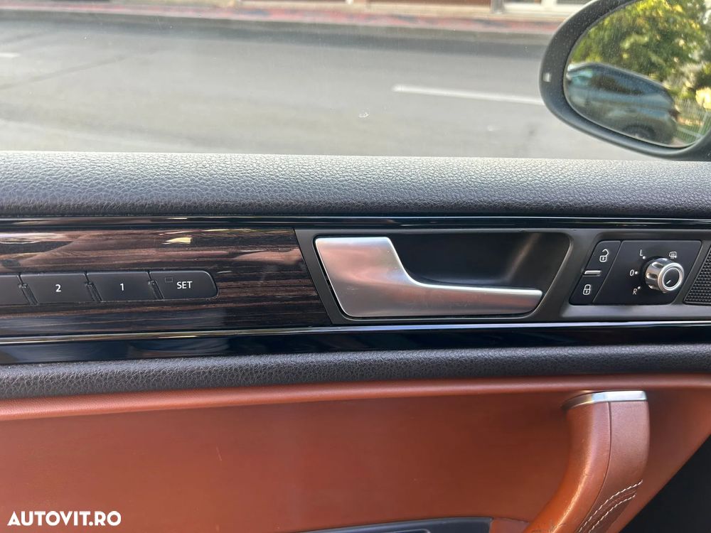 Volkswagen Touareg 3.0 V6 TDI BMT - 5